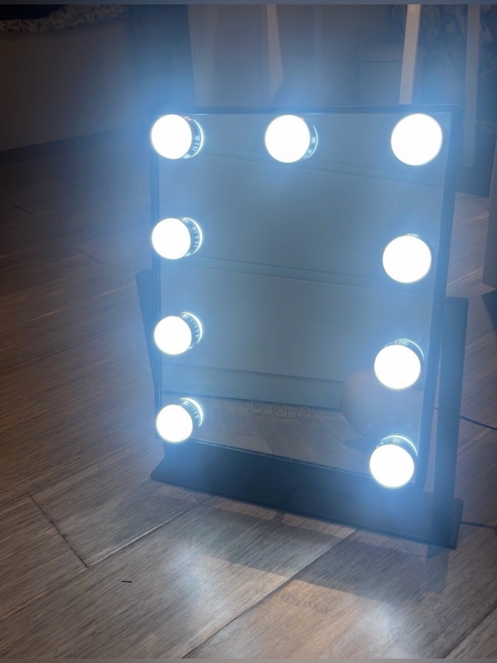 Vanity mirror - Picture 6 of 9
